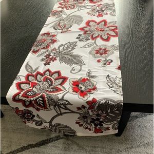 Floral Table Runner ~ 42x12 ~ Waverly Inspirations ~ Modern Kitchen Table Linen
